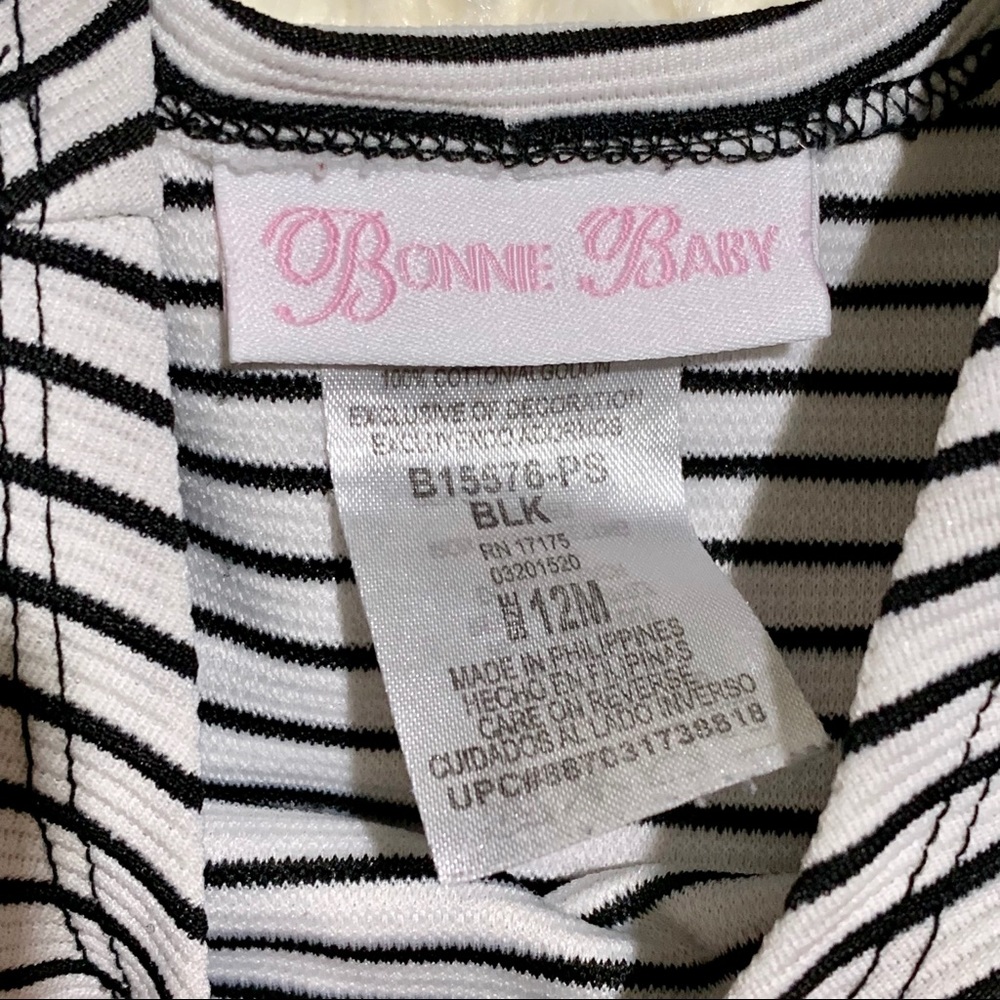 Adorable Bonnie Baby Dress with Foxes - Picture 4 of 4